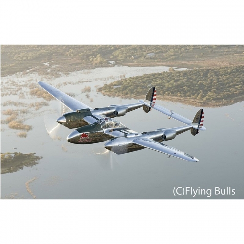 REVELL GIFT SET P-38 LIGHTNING: FLYING BULLS 25TH ANNIV.