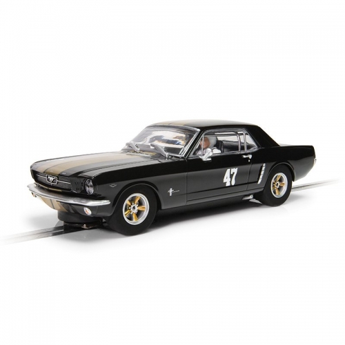 SCALEXTRIC FORD MUSTANG - BLACK AND GOLD